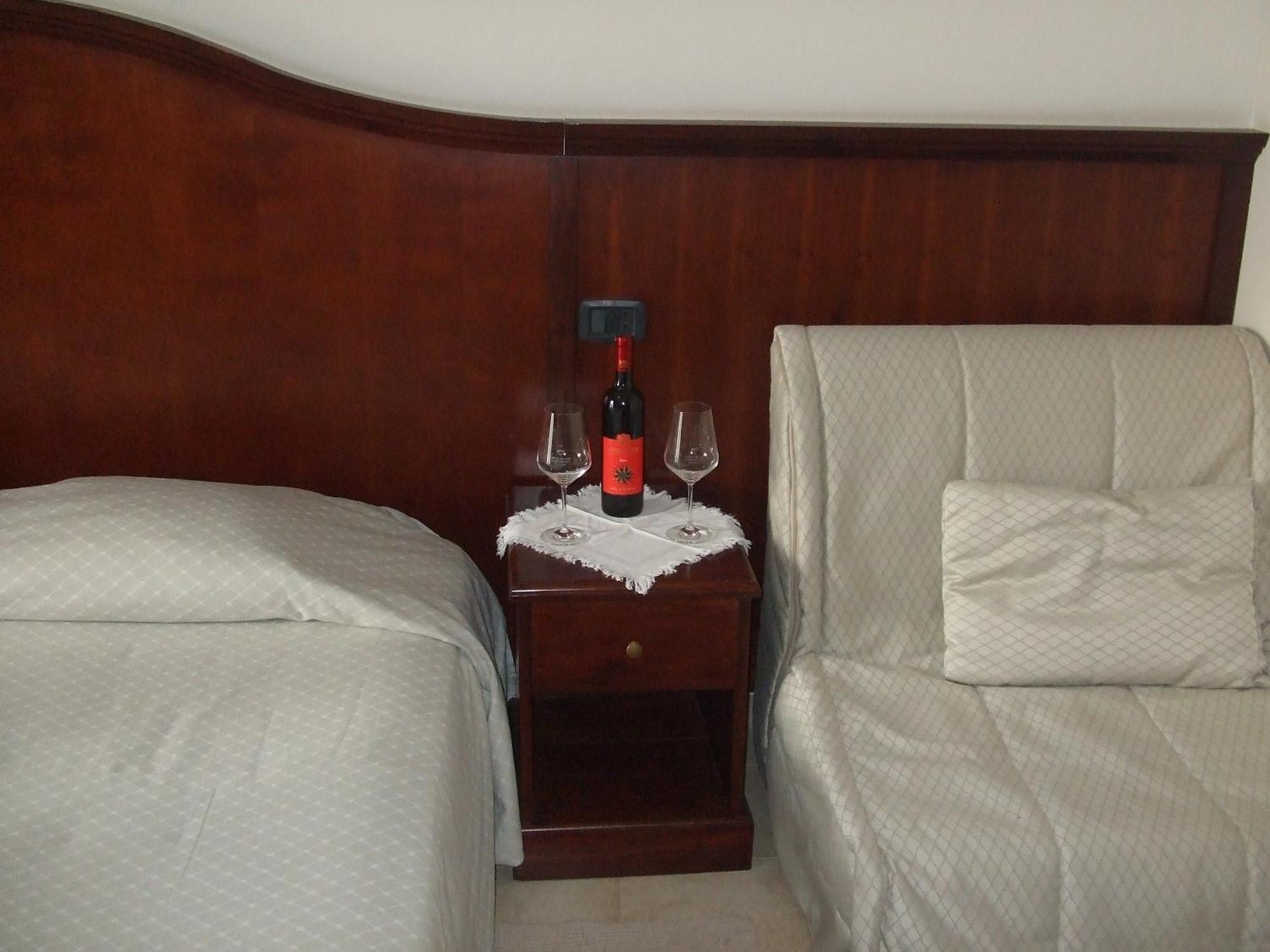 Hotel Stella Del Sud Calasetta Luaran gambar